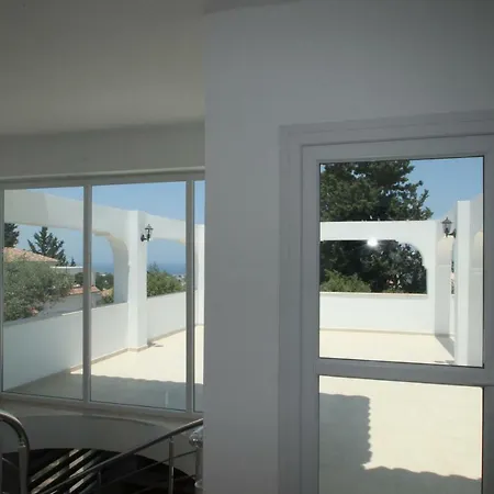 Tranquillity Villa *